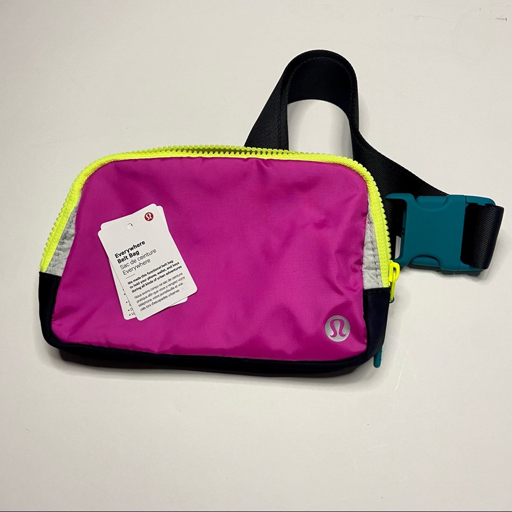 lululemon athletica Pink and Black Crossbody Belt Bag with Neon Trim - Picture 4 of 9